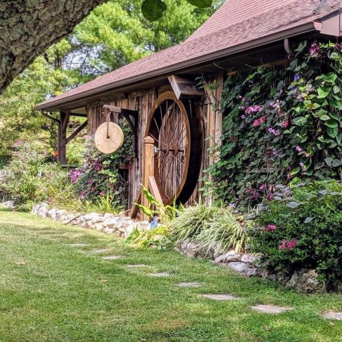 romantic-getaway-Hobbits-dream-6-500x500-1