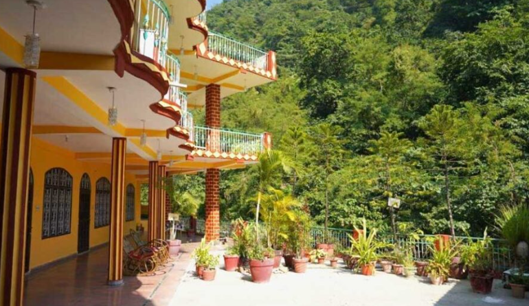 Jiva Yoga Academy: Small Group Yoga Teacher Training in Rishikesh, India