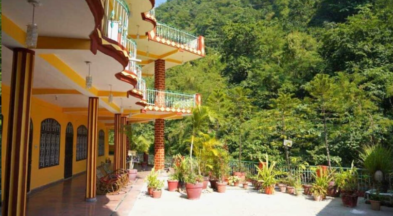 Jiva Yoga Academy: Small Group Yoga Teacher Training in Rishikesh, India